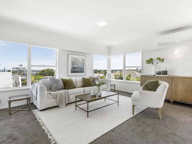 2/12 Westwell Road, Belmont