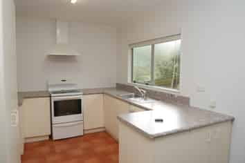 5a Leinster Av, Raumati South