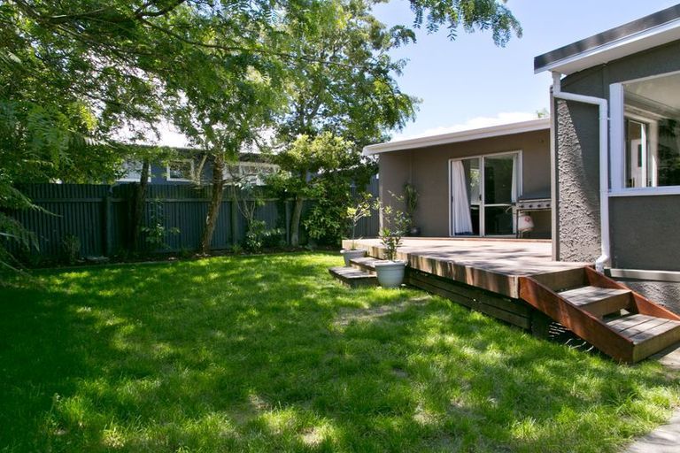 Charming 3BR Home with Garden in Taupo - Vista 2