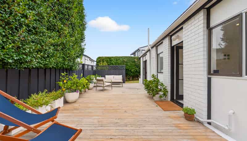 2/5a Tobruk Crescent, Milford