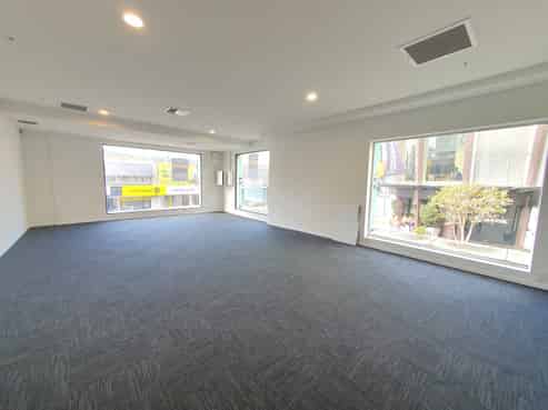 High-yield investment + owner occupier options