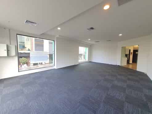 High-yield investment + owner occupier options