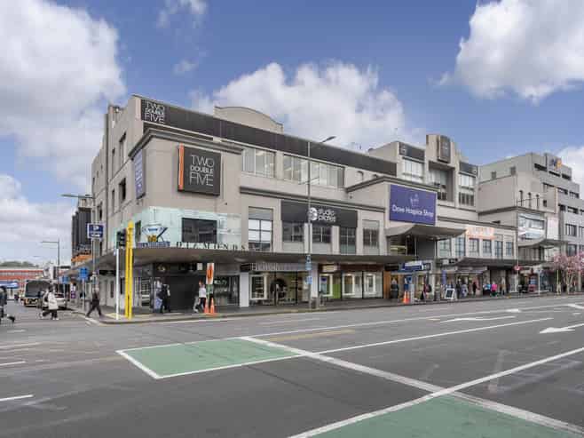 Investment + owner occupier options