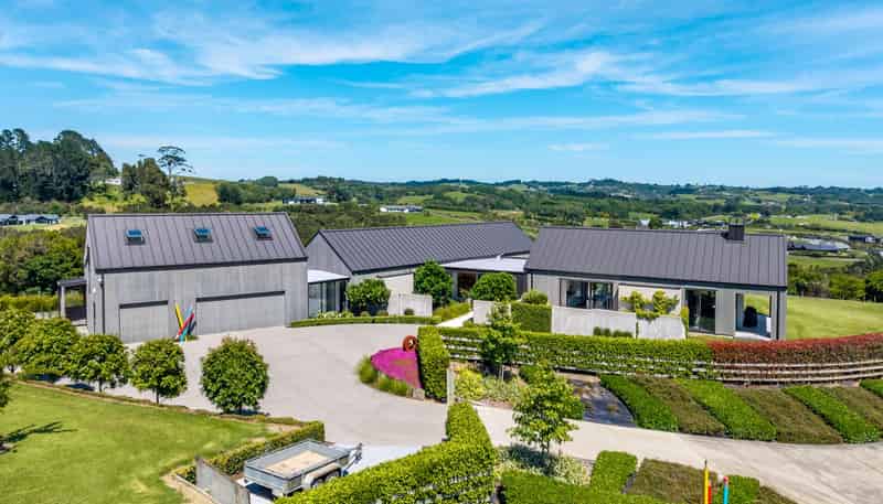 67 Riordan Lane, Whitford