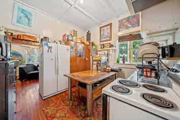 41 Lippiatt Road, Otahuhu