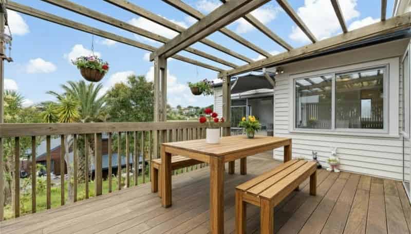 24 Kiteroa Terrace, Rothesay Bay