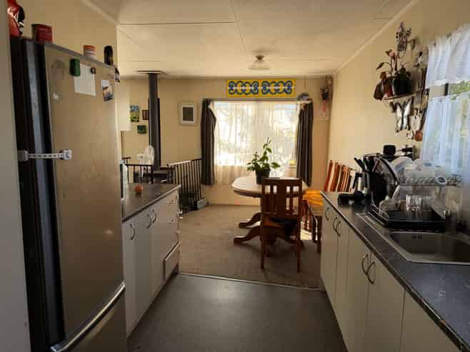 1 Taharangi Street, Koutu