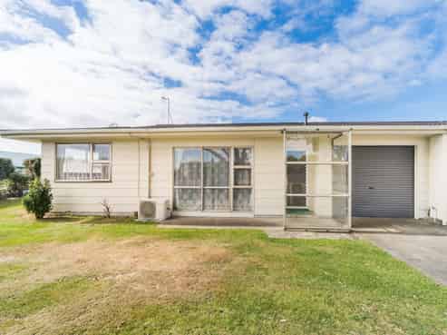 1 John F Kennedy Drive, Milson