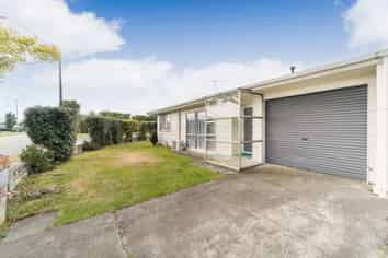 1 John F Kennedy Drive, Milson