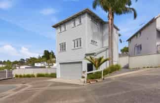 8/9 Georgia Terrace, Albany