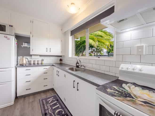 2/306 Southland Road, Hastings