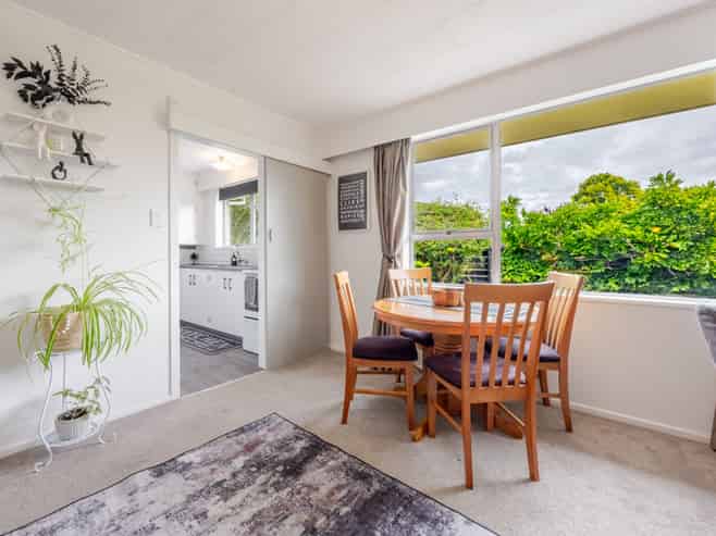 2/306 Southland Road, Hastings