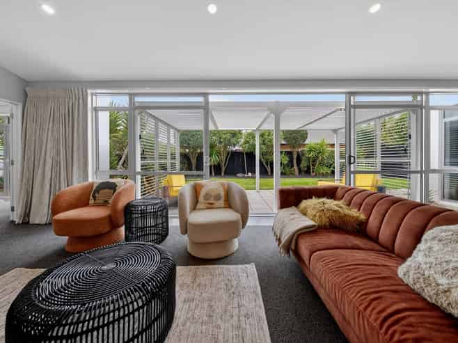 66 Lamorna Road, Parklands