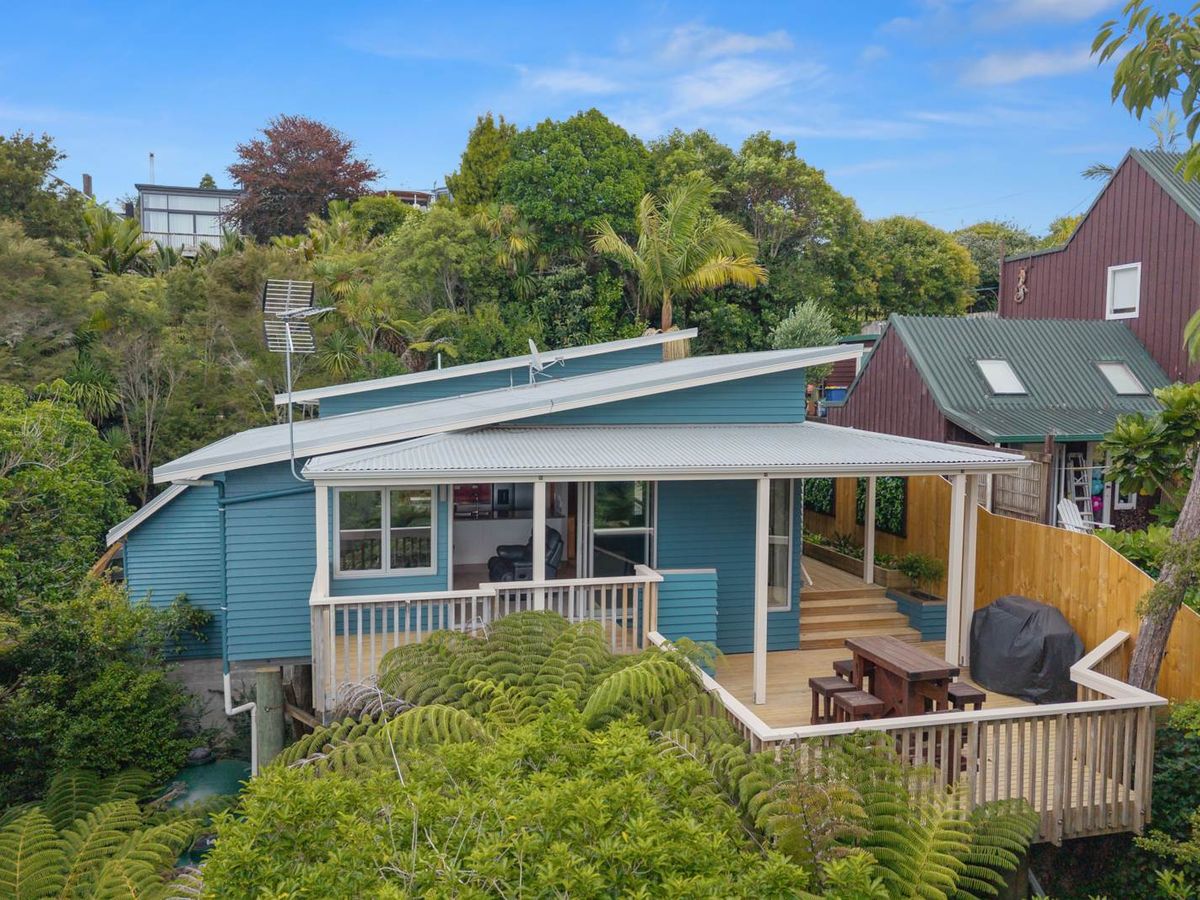 2/15 Beatrice Avenue, Hillcrest, North Shore City, Auckland