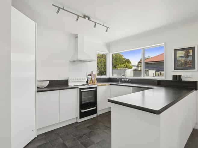 55 Douglas Street, Saint Kilda