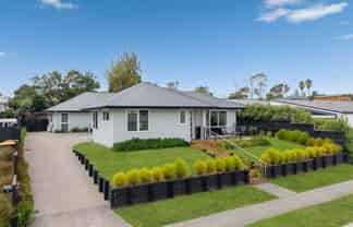 8 Seventh View Avenue, Beachlands