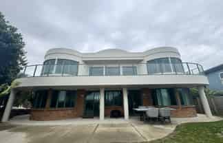 69 Field Way, Waikanae Beach