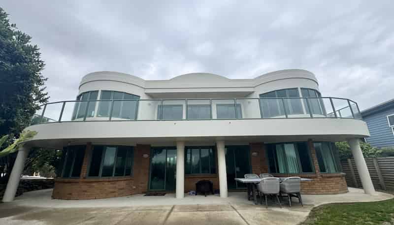 69 Field Way, Waikanae Beach