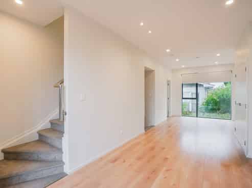 2/14 Ayr Road, Pakuranga