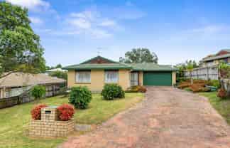 10 Evergreen Rise, New Lynn