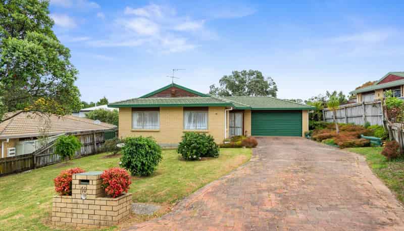 10 Evergreen Rise, New Lynn