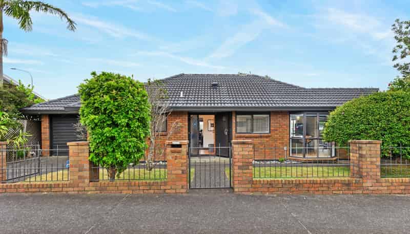 2 Tui Street, Point Chevalier