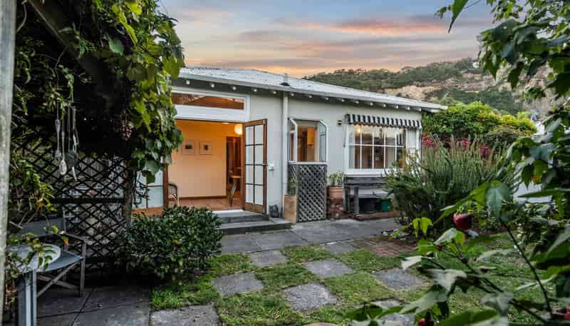 1 Dryden Street, Sumner