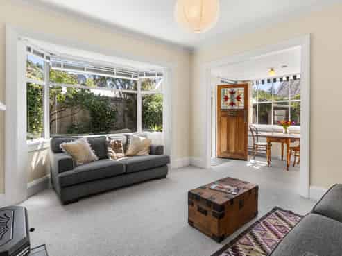 1 Dryden Street, Sumner