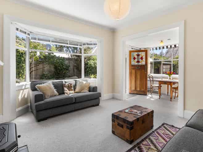 1 Dryden Street, Sumner