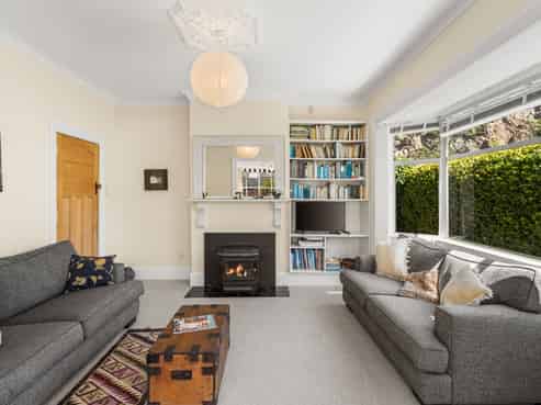 1 Dryden Street, Sumner