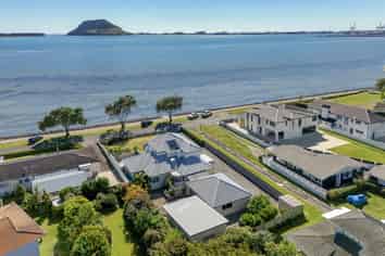 19 Beach Road, Otumoetai