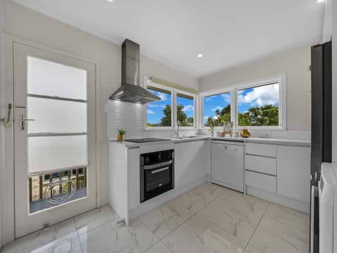 4/38 Old Lake Road, Narrow Neck