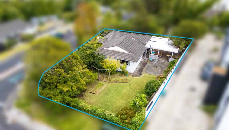 1 Cedar Heights Avenue, Massey