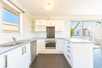 77 Marston Road, Parkside