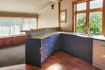 Main Road Corner Office House