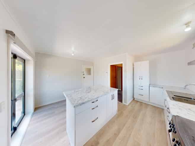 41 Ellesmere Crescent, Highbury