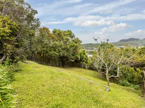 12 Taylor Terrace, Tawa