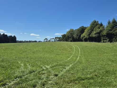 72 Belk Road South, Omanawa