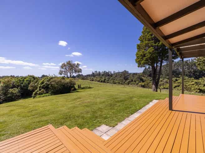 72 Belk Road South, Omanawa