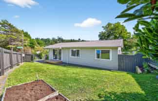 2 Takanini Grove, Stokes Valley