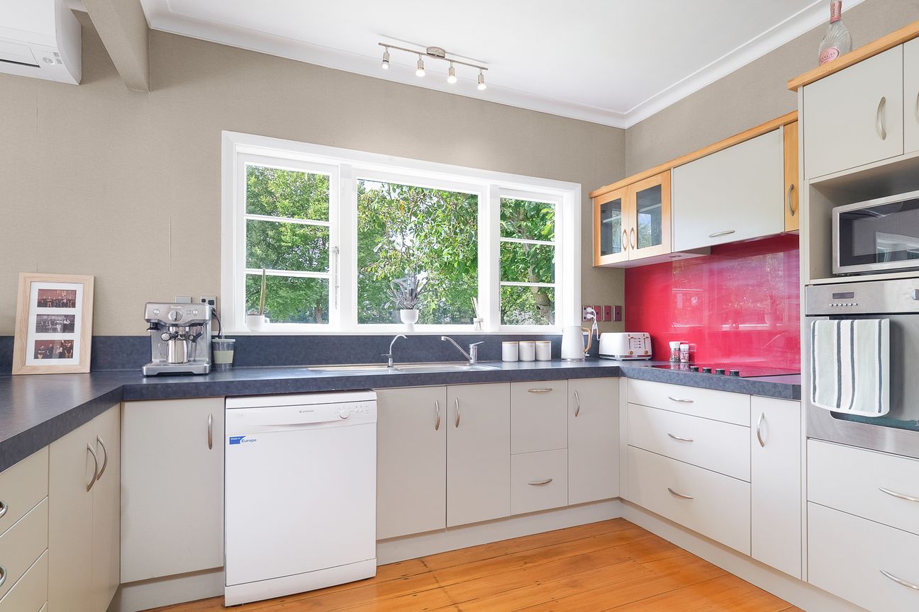 1.5Ha Lifestyle Living with Income Potential – pohled 2