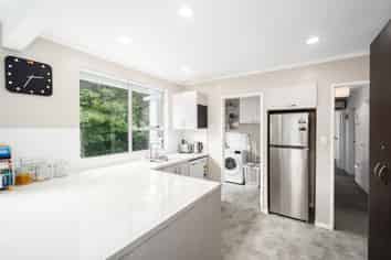 4 Rokewa Way, Paparangi