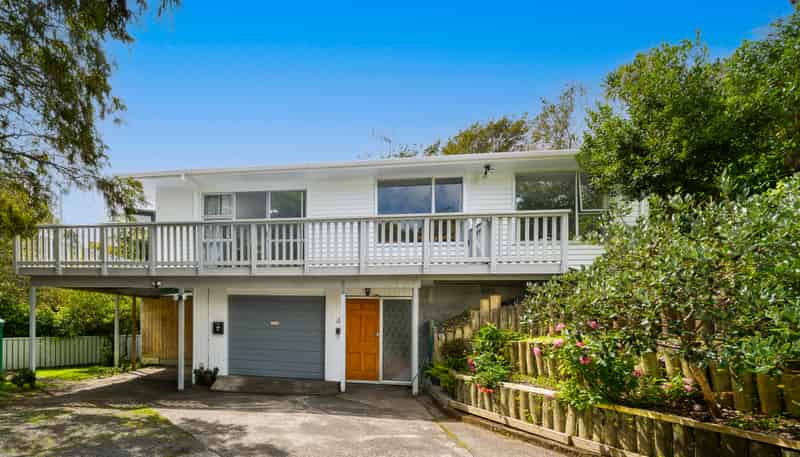 4 Rokewa Way, Paparangi
