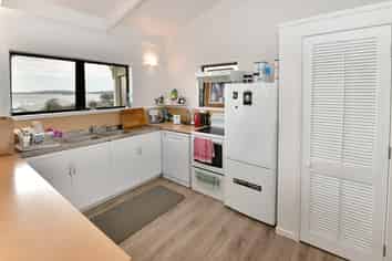 33 Mera Rd, Algies Bay