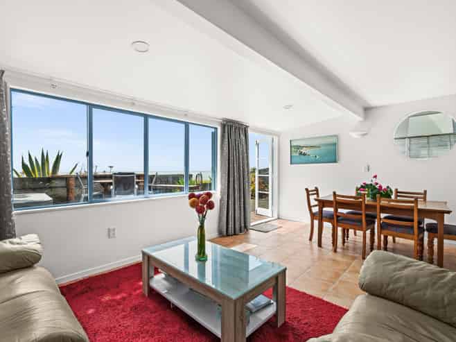 285 Clifton Road, Te Awanga