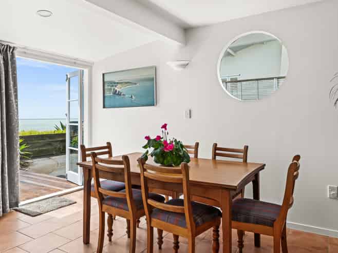 285 Clifton Road, Te Awanga