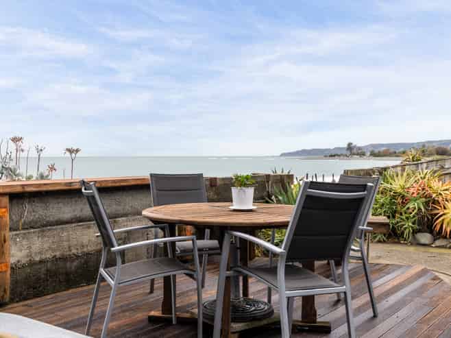 285 Clifton Road, Te Awanga