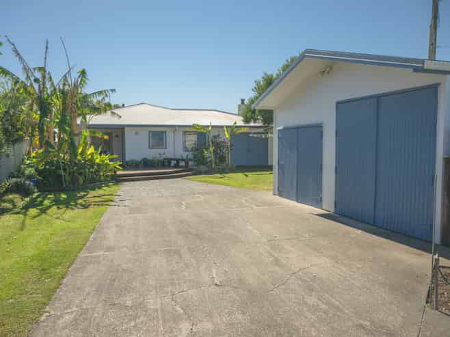 285 Clifton Road, Te Awanga