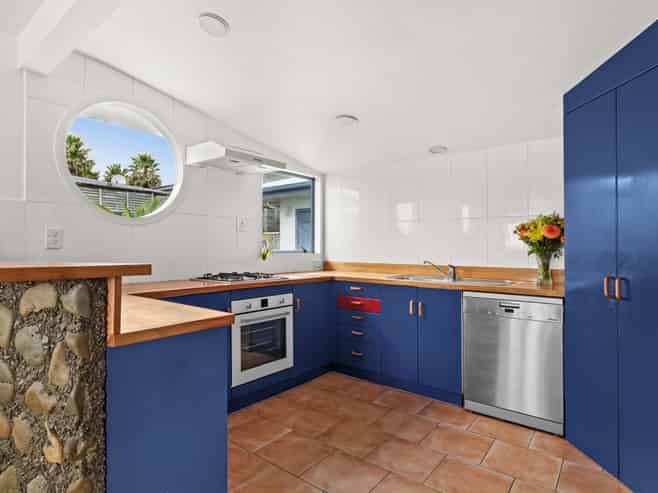 285 Clifton Road, Te Awanga