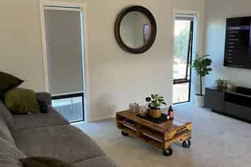 2/101 Rongotai Road, Kilbirnie